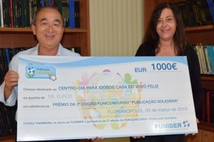 Ganadoras del concurso “Publicación Solidaria” reciben sus premios